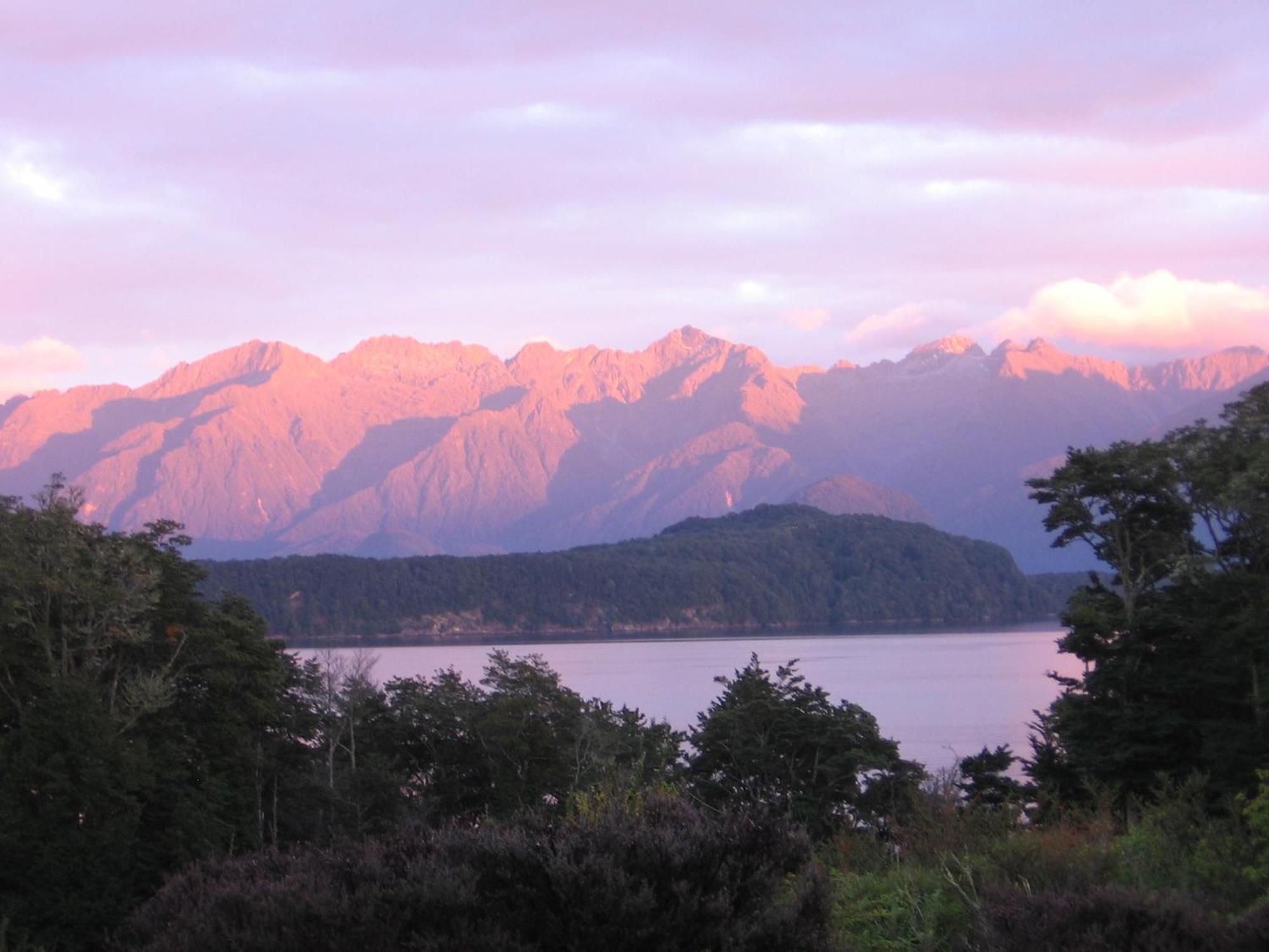 Murrells Grand View House Manapouri Dış mekan fotoğraf