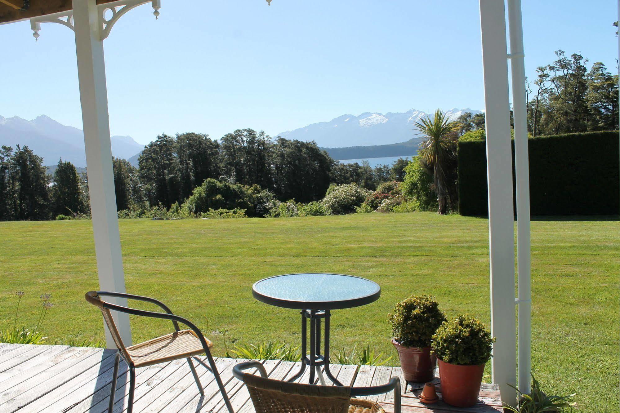 Murrells Grand View House Manapouri Dış mekan fotoğraf